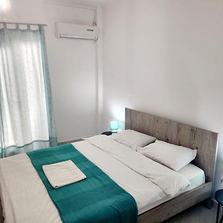 La Familia Apartments Olympiakí Aktí 외부 사진